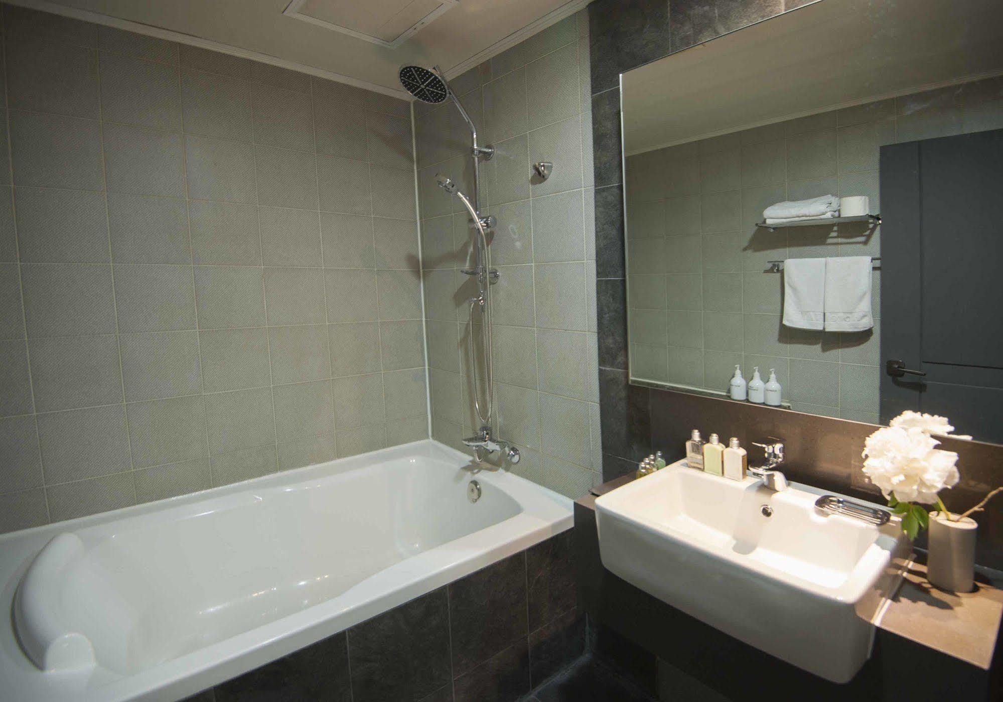 Hotel Tate Suwon Ngoại thất bức ảnh